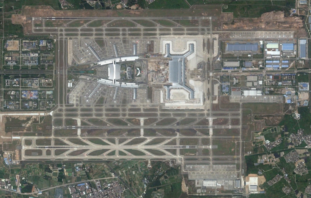广州白云机场鸟瞰图(公开资料)2020年,我国境内运输机场(不含香港