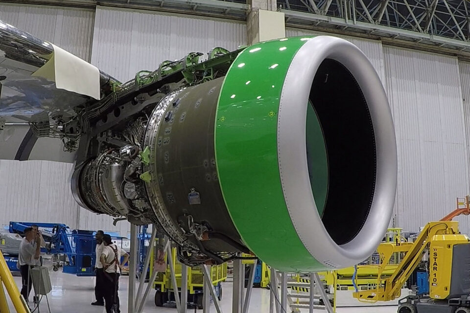 巴航工业与普惠合作实现100可持续航空燃料的使用