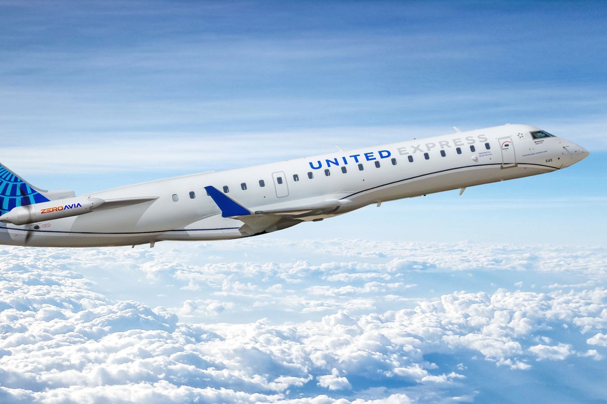 united-crj-550-hydrogen.jpg
